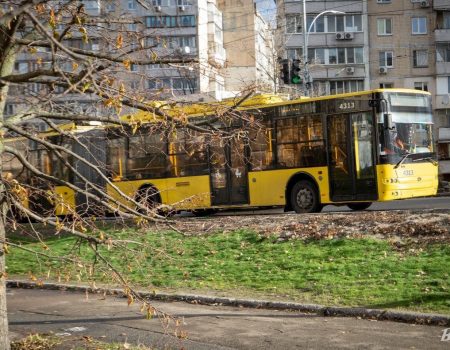 52 автобус Київ